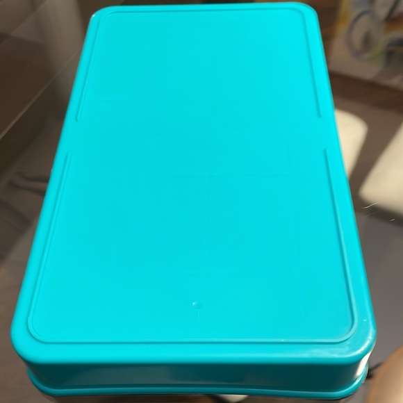 Storage container - Picture 4 of 4